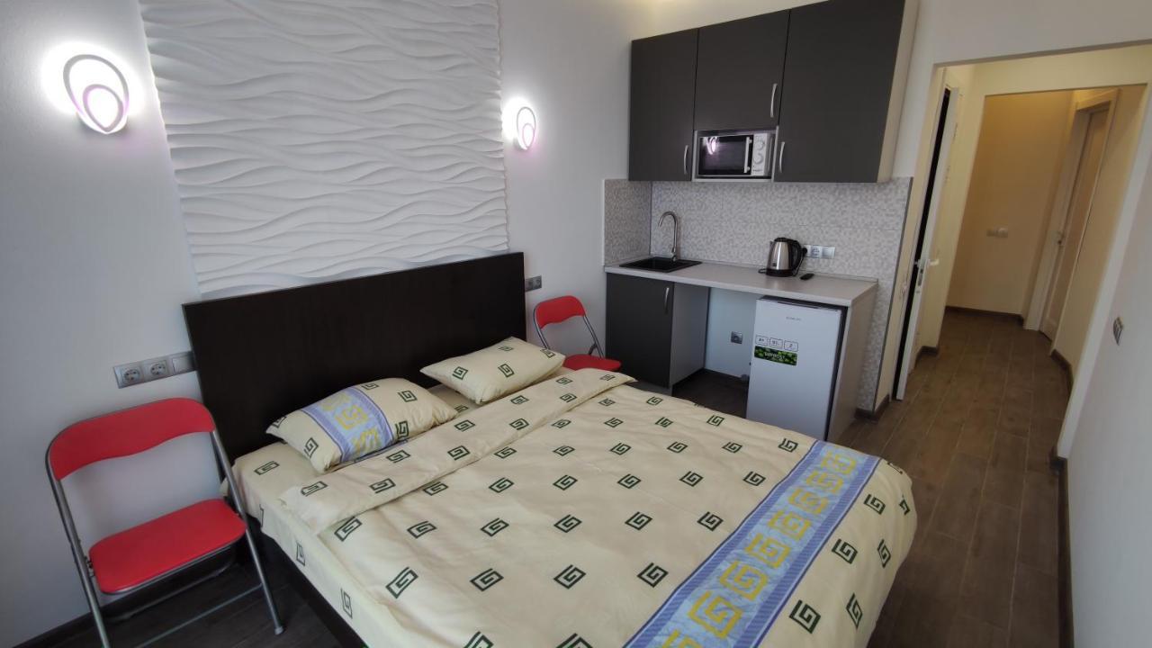Rybalsky Studio Apartment Dnipro View Kyiv Exterior foto